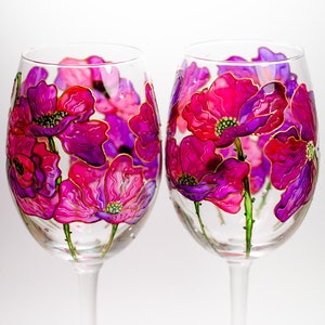 Hand-Painted Floral Wine Glasses – Personalized Gift for Wine Lover